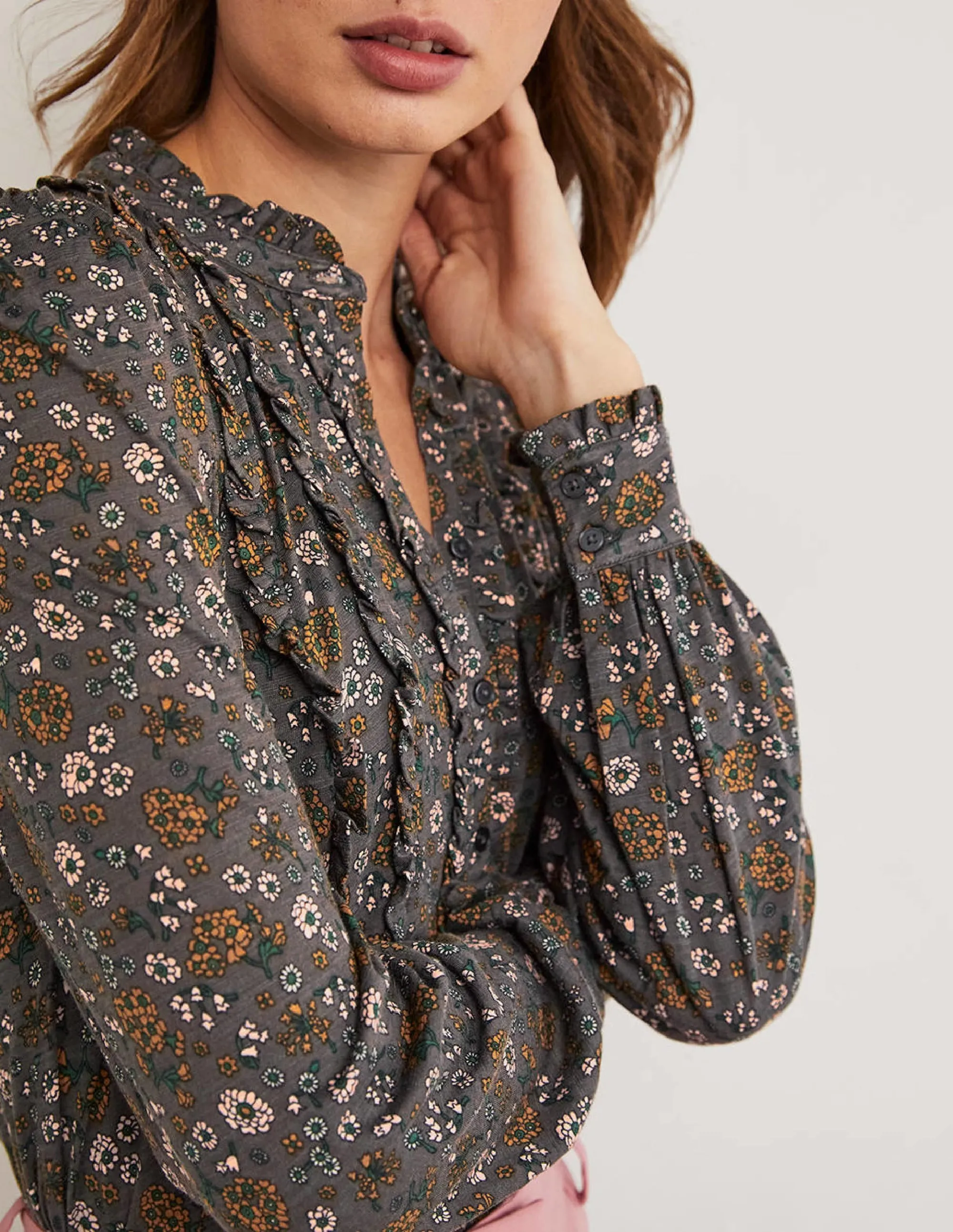 Ruffle Jersey Shirt-Grey Ditsy Charm