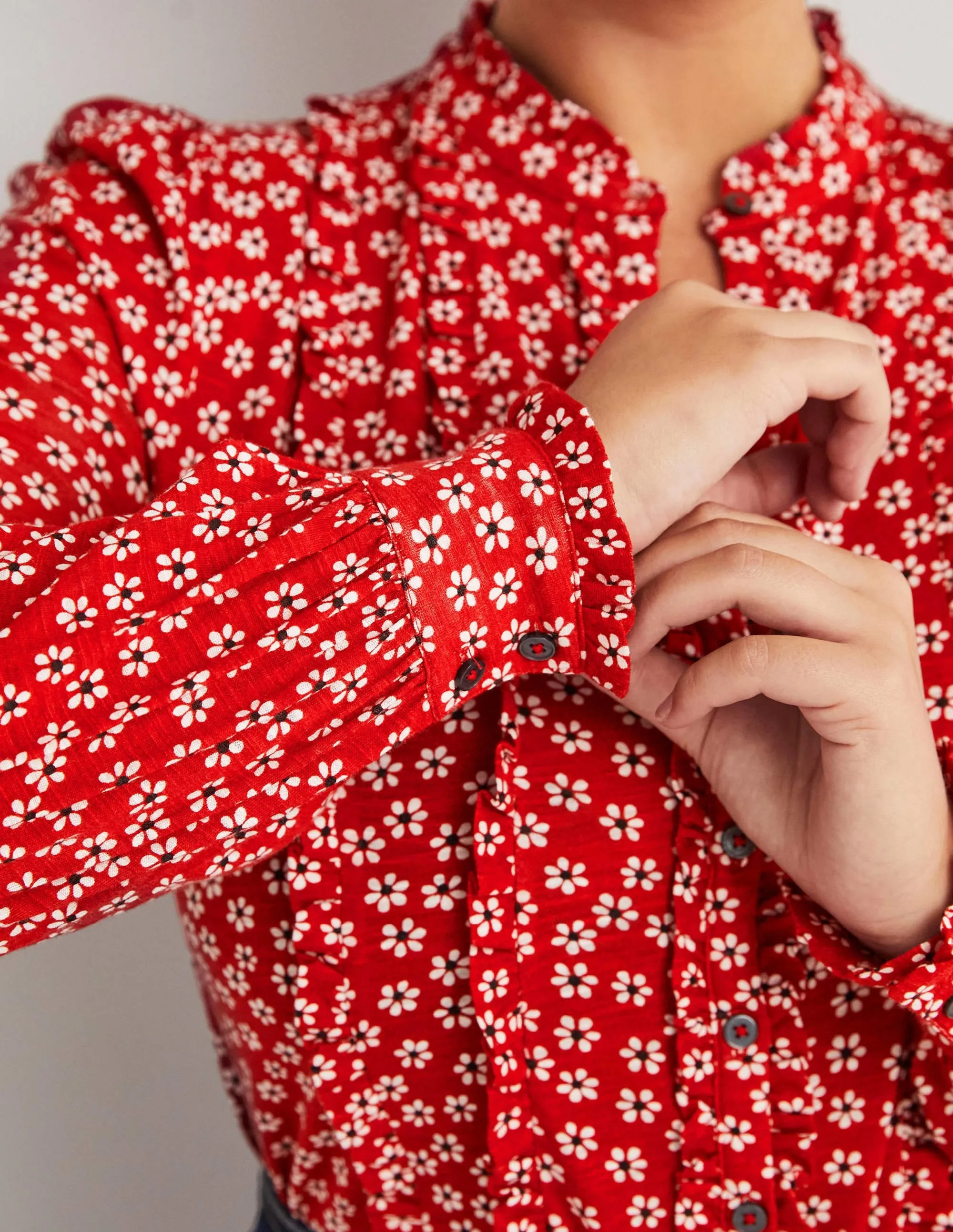 Ruffle Jersey Shirt-Poinsettia, Daises